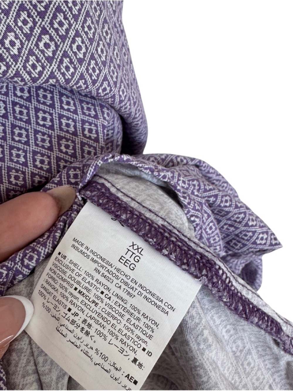 Old Navy Purple Patterned V-Neck Maxi Dress - Picture 5 of 5